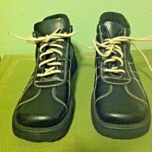 Brand New! Women Villa Scarpa Boots.  Made in Italy.  Women's size 36UK or 6-6.5